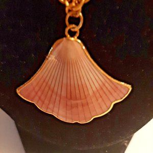 Pink Shell Necklace Gold 23" Chain